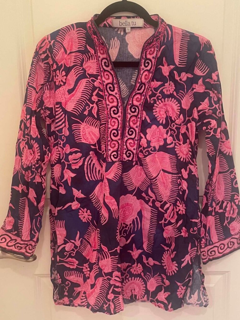 BELLA TU Women’s Navy Blue/Pink Tunic Top Blouse, Size L